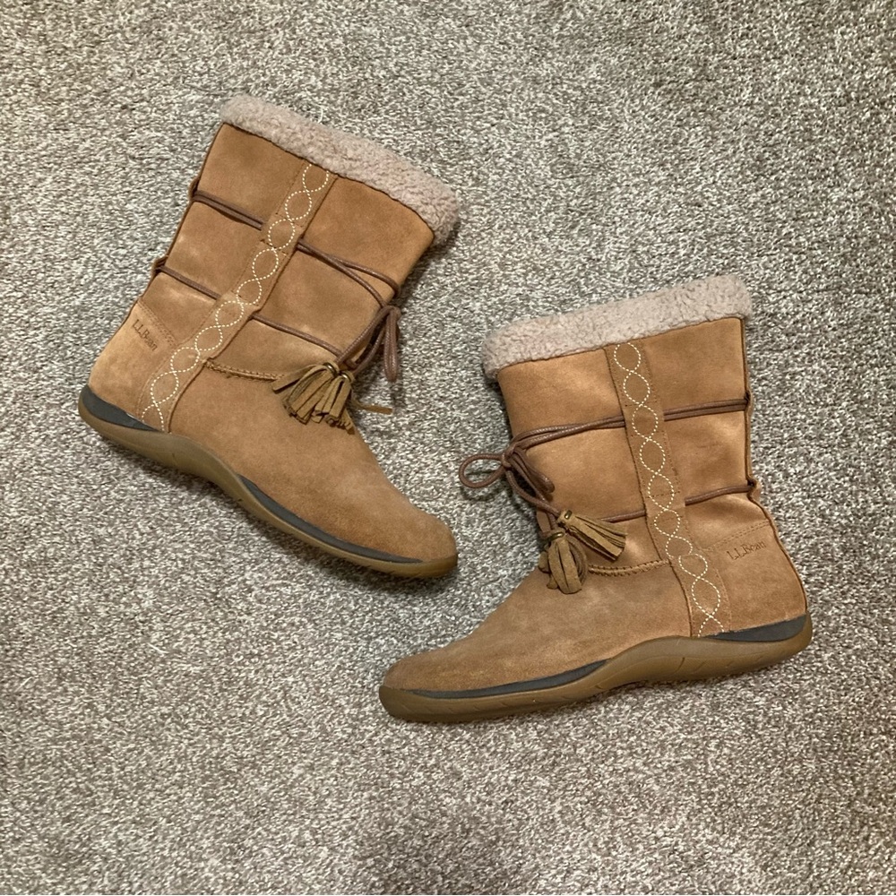 L.L. Bean Suede Brown Winter Boots with Tassels